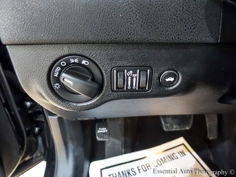 Used 2020 Dodge Charger SXT w/ Leather Interior Group image 25