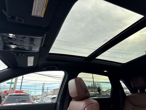 Used 2023 Cadillac XT5 Premium Luxury image 21