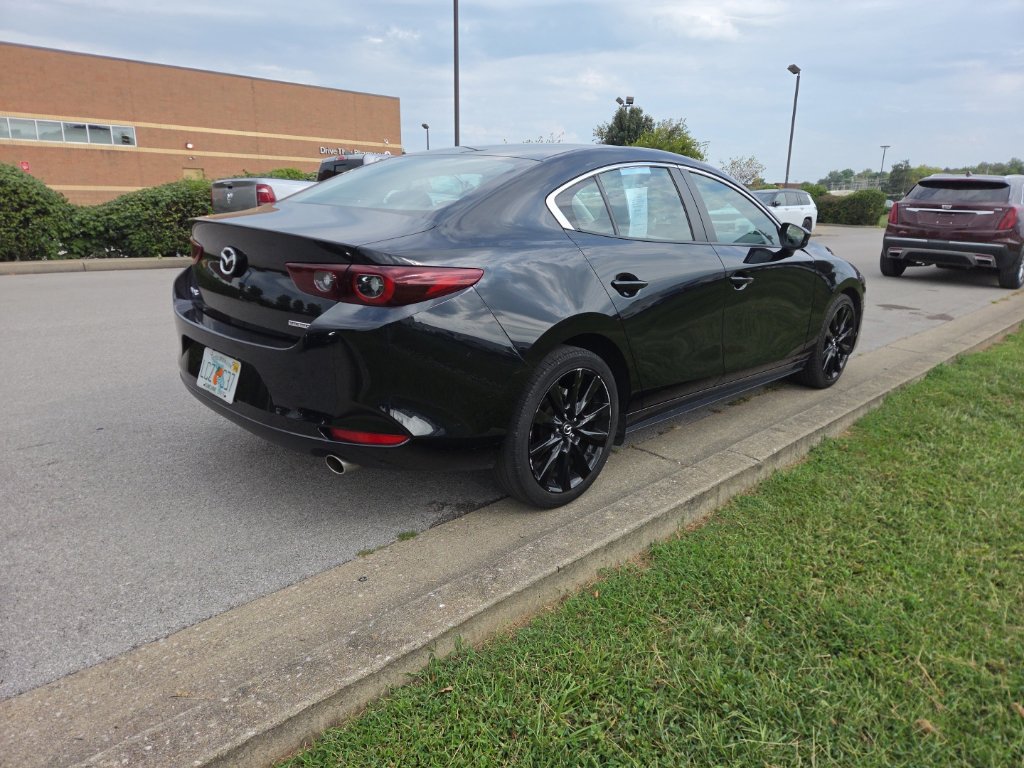 Used 2024 MAZDA MAZDA3 s FWD image 3