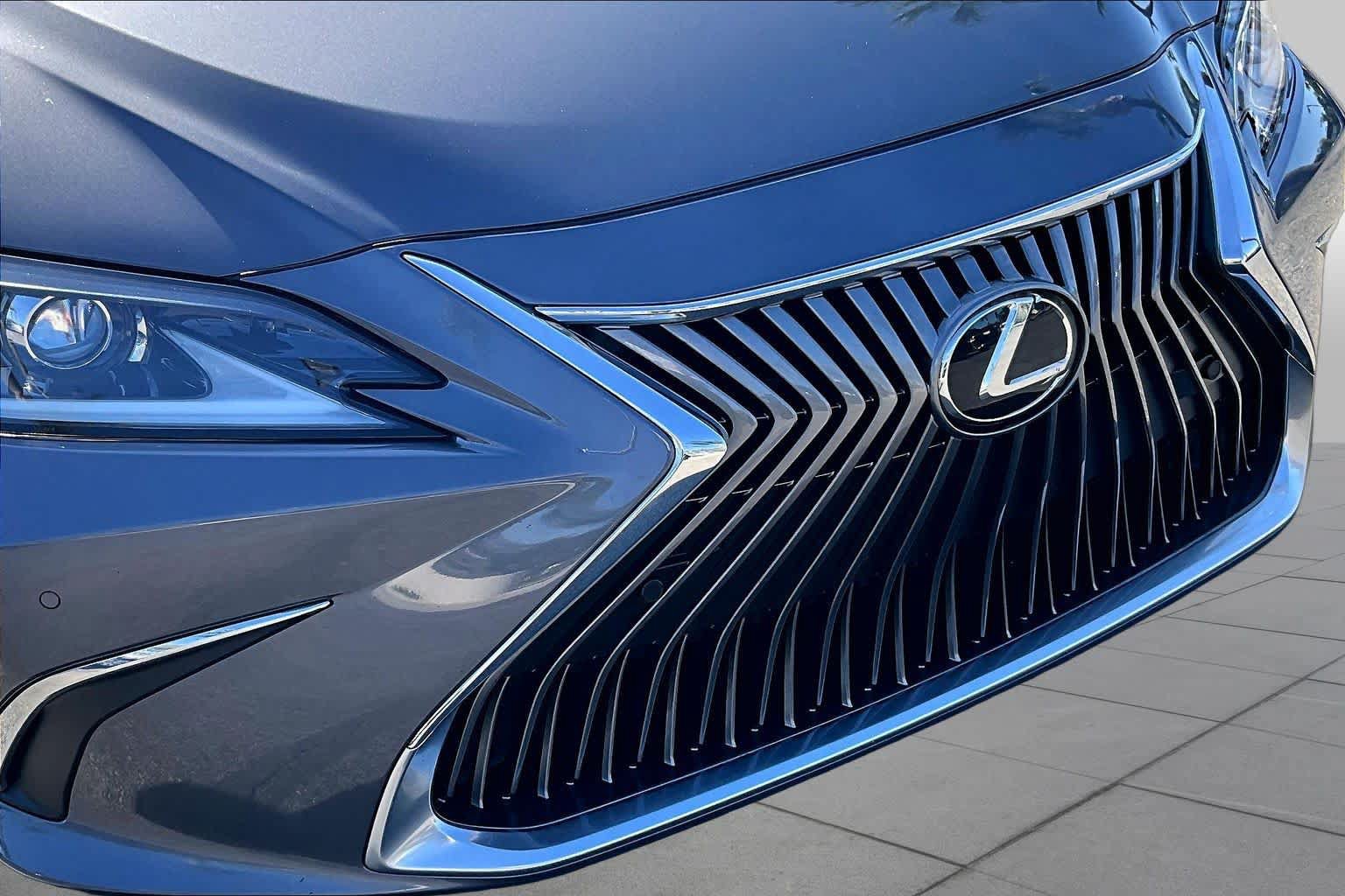 Used 2020 Lexus ES 350 w/ Premium Package FWD image 28