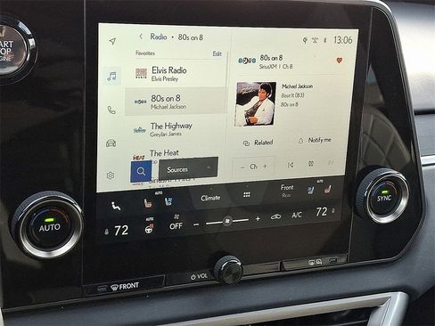 Used 2023 Lexus RX 350 Premium image 17