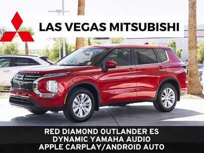 New 2025 Mitsubishi Outlander ES