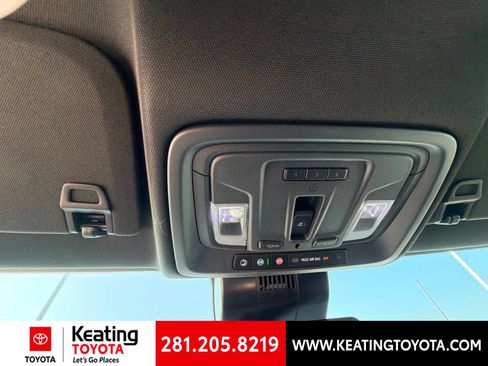 Used 2025 GMC Sierra 2500 AT4 w/ AT4 Preferred Package AWD/4WD image 20