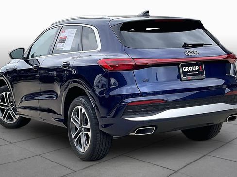 Used 2025 Audi Q5 Premium w/ Convenience Package AWD/4WD image 11