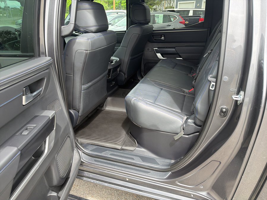 Used 2025 Toyota Tundra Platinum AWD/4WD image 5