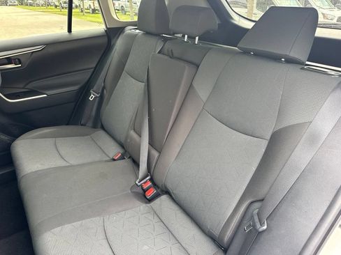 Used 2025 Toyota RAV4 XLE FWD image 11