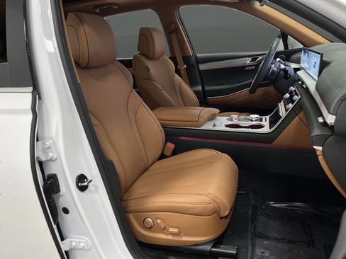 Used 2025 Genesis GV80 2.5T Prestige image 34