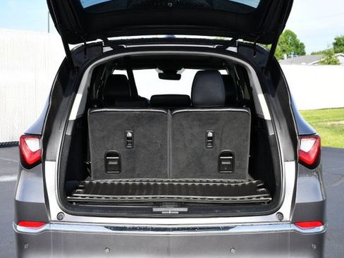 Used 2024 Acura MDX SH-AWD w/ Technology Package image 24