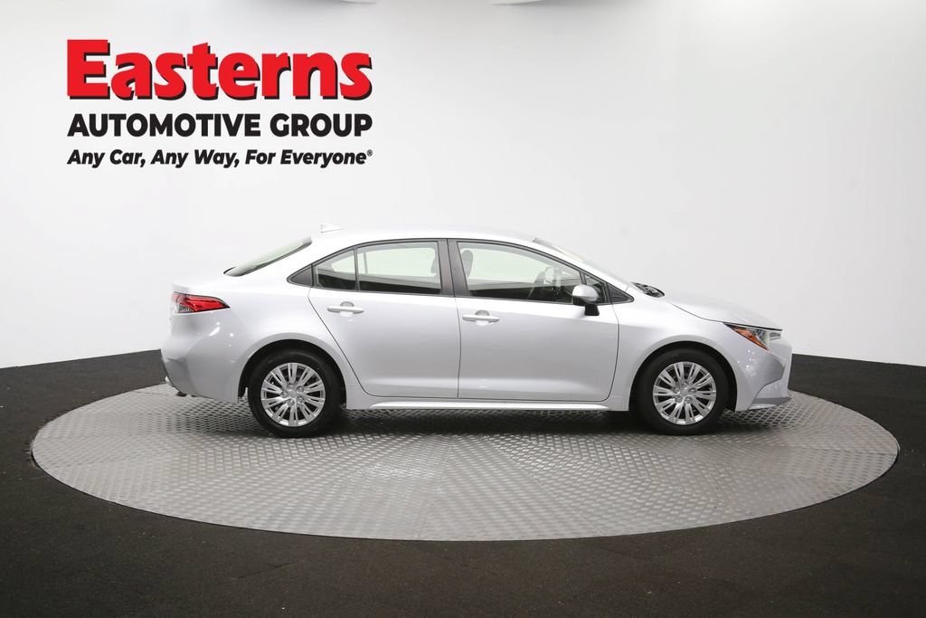 Used 2022 Toyota Corolla LE FWD image 46