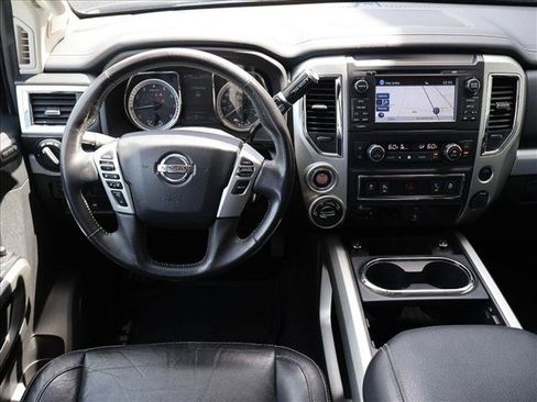 Used 2018 Nissan Titan S AWD/4WD image 24