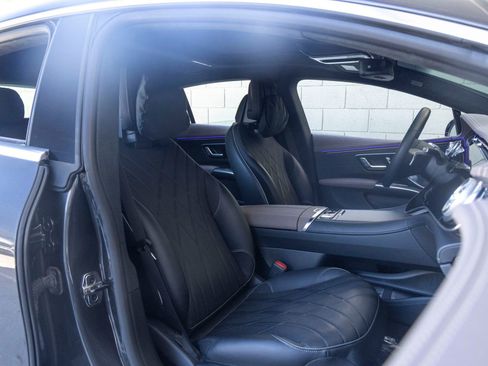 Used 2023 Mercedes-Benz EQS 580 4MATIC Sedan image 26