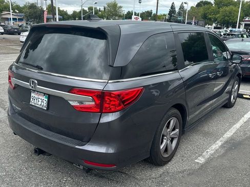 Used 2018 Honda Odyssey EX image 3