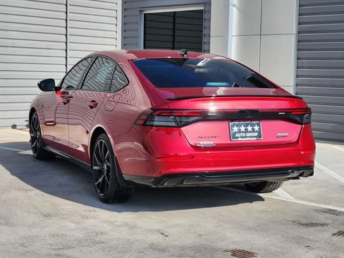 Used 2025 Honda Accord Sport image 6