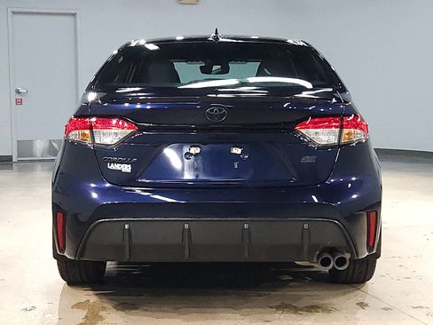 Used 2023 Toyota Corolla SE FWD image 6
