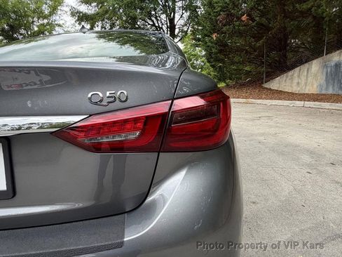 Used 2018 INFINITI Q50 Luxe w/ Sensory Package (Luxe) AWD/4WD image 9