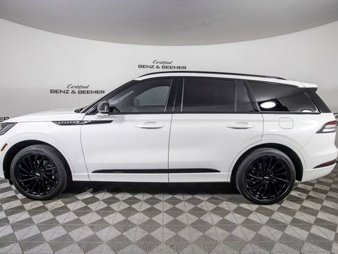Used 2026 Lincoln Aviator Reserve AWD/4WD image 9