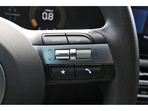 Certified 2025 Hyundai Santa Cruz SEL FWD image 18