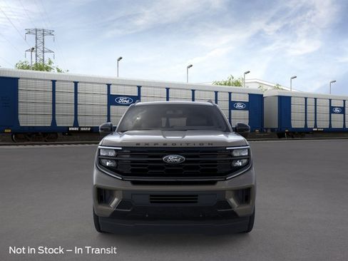 New 2026 Ford Expedition Platinum image 6