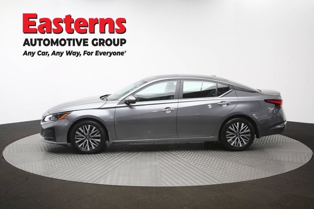 Used 2023 Nissan Altima 2.5 SV w/ SV Premium Package FWD image 60
