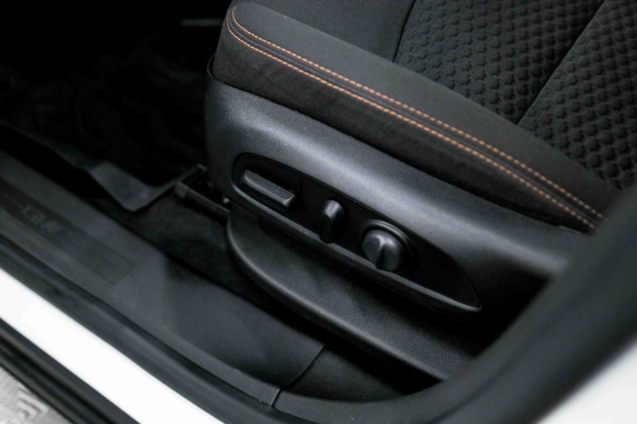 Used 2019 GMC Terrain SLE w/ Driver Convenience Package AWD/4WD image 36