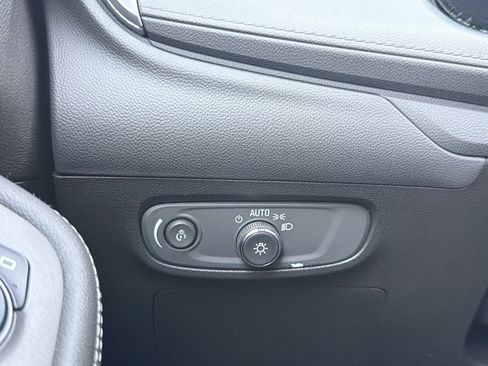 Used 2024 Buick Encore GX Sport Touring FWD image 13