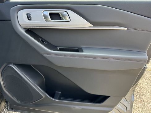 New 2026 Ford Explorer Active w/ Active Comfort Package RWD image 14