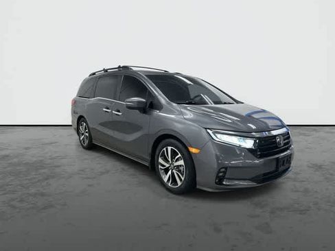 Certified 2023 Honda Odyssey Touring image 5