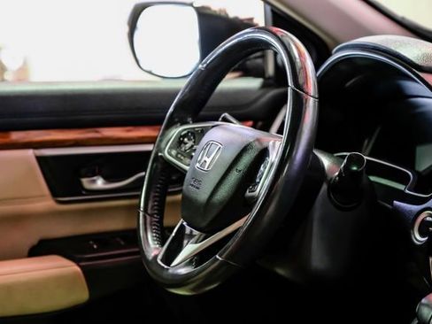 Used 2019 Honda CR-V Touring image 14