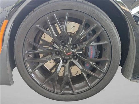 Used 2017 Chevrolet Corvette Z06 RWD image 9