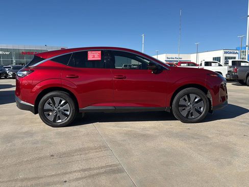 Used 2025 Nissan Murano SL AWD/4WD image 6