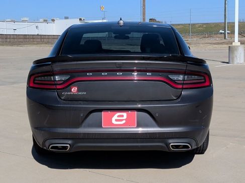 Used 2023 Dodge Charger SXT image 7