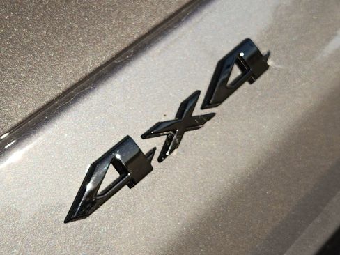 Used 2025 Jeep Grand Cherokee 4WD image 16