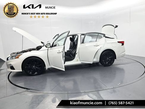 Used 2022 Nissan Altima 2.5 SR w/ Midnight Edition Package AWD/4WD image 59