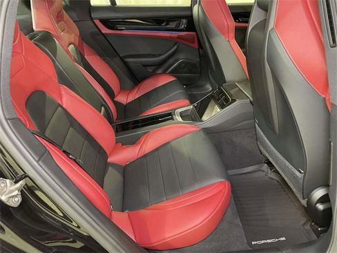 New 2026 Porsche Panamera 4S image 22
