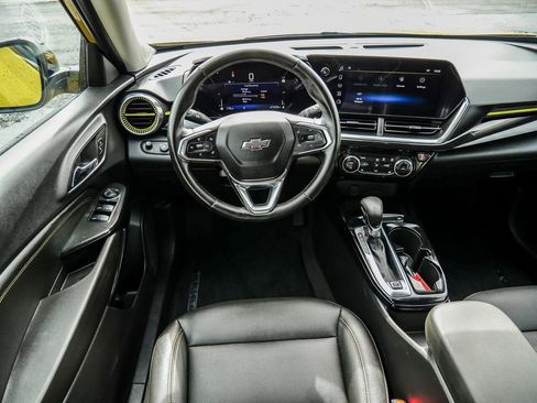 Used 2025 Chevrolet Trax ACTIV w/ Driver Confidence Package FWD image 25