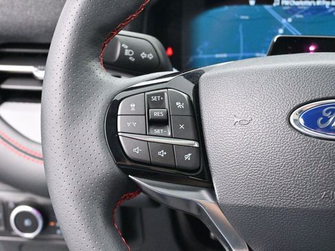 Used 2025 Ford Explorer ST-Line w/ Premium Package image 17