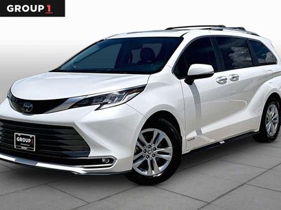 Used 2021 Toyota Sienna Limited