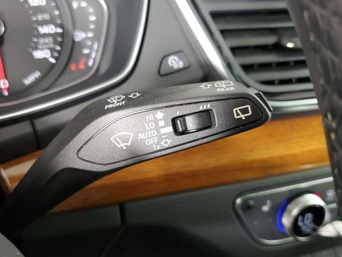 Certified 2023 Audi Q5 2.0T Premium w/ Convenience Package image 38