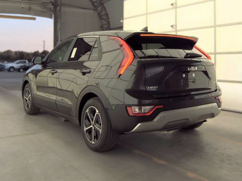 Used 2026 Kia Niro LX FWD image 6