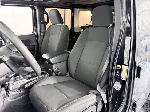 Used 2020 Jeep Wrangler Unlimited Sport image 11