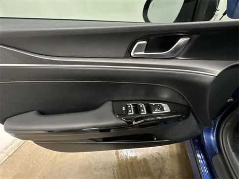 Used 2025 Kia K5 GT-Line image 17