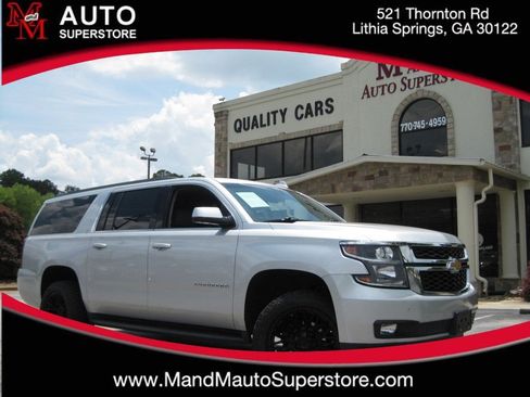Used 2018 Chevrolet Suburban LT RWD image 1