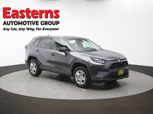 Used 2022 Toyota RAV4 LE AWD/4WD image 46
