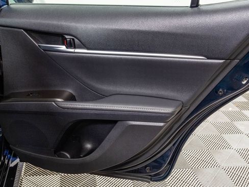 Used 2021 Toyota Camry XLE FWD image 41
