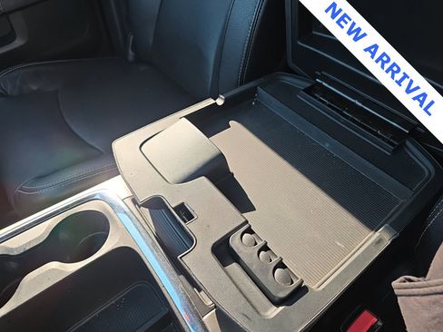 Used 2018 RAM 3500 Laramie w/ Convenience Group image 27