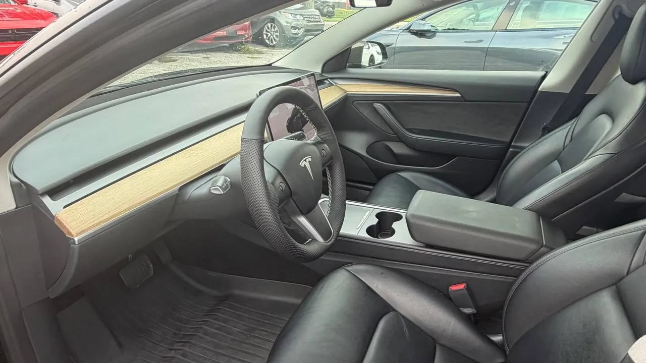 Used 2022 Tesla Model 3 RWD image 13