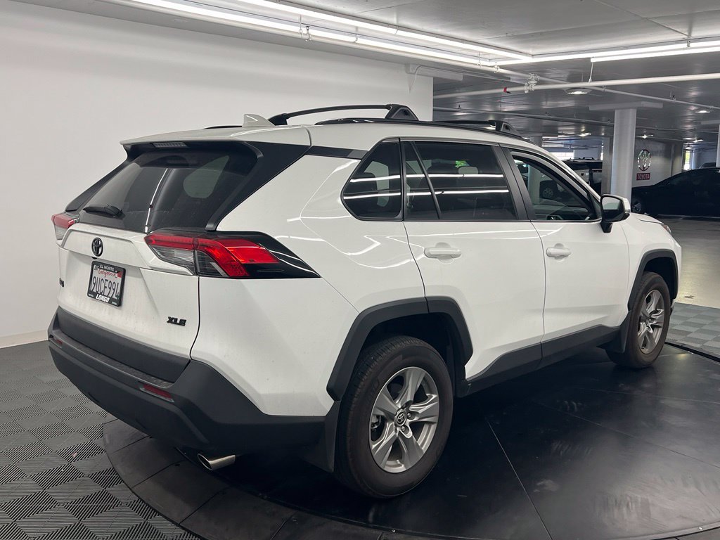 Used 2025 Toyota RAV4 XLE w/ Convenience Package FWD image 5