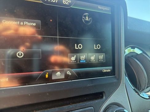Used 2016 Ford F250 Lariat w/ Lariat Ultimate Package AWD/4WD image 29
