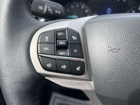 Certified 2023 Ford Explorer XLT w/ Equipment Group 202A image 9