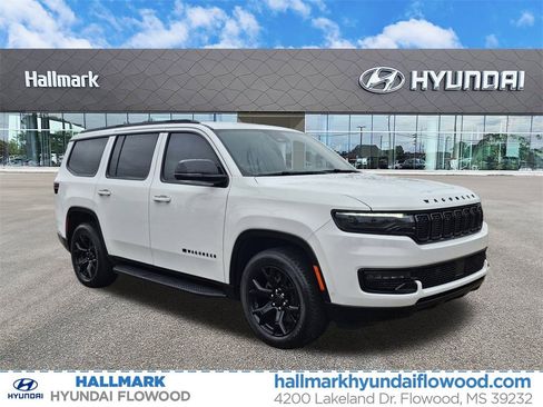 Used 2025 Jeep Wagoneer Series II image 1